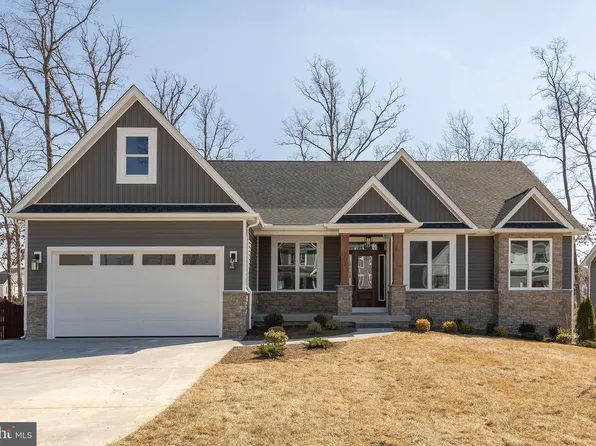 303 Summerfield Dr, Winchester, VA 22602