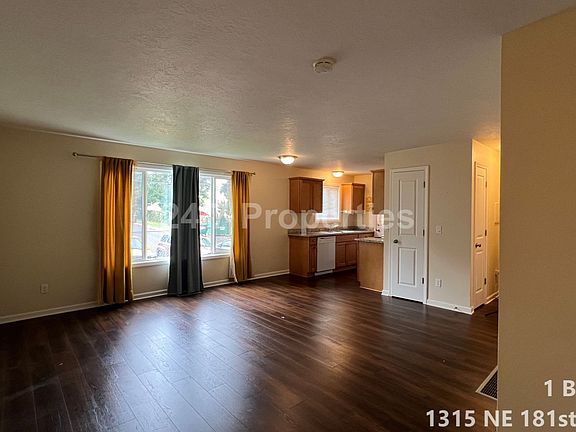 3rd image of 1315 NE 181st Ave APT 4