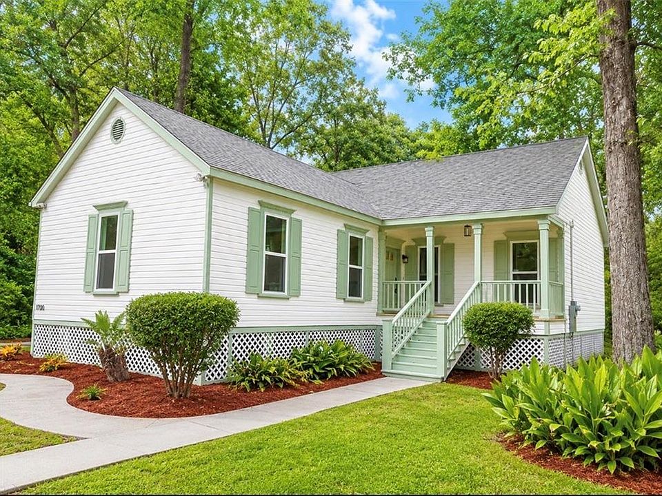 1st image of 1020 W 19th Ave