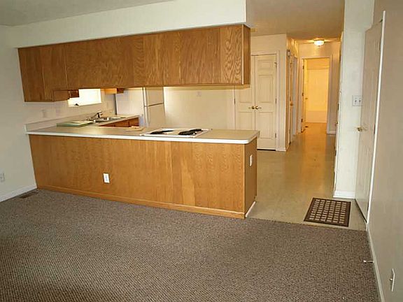 2nd image of 456/458 Elizabeth Ln