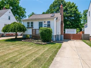1186 Elmwood Rd, Mayfield Heights, OH 44124