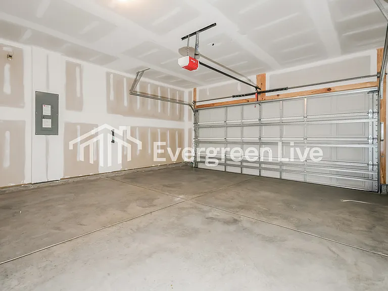 380 Pine Crest View Dr — Photo 13