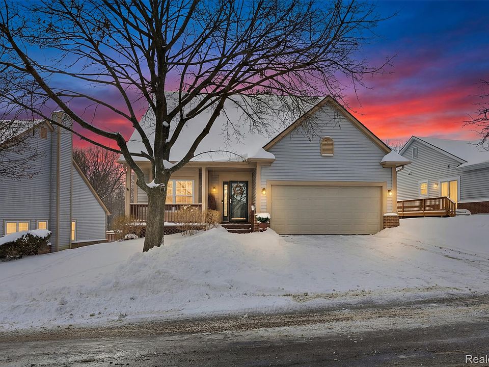 1st image of 30823 Palmer Dr