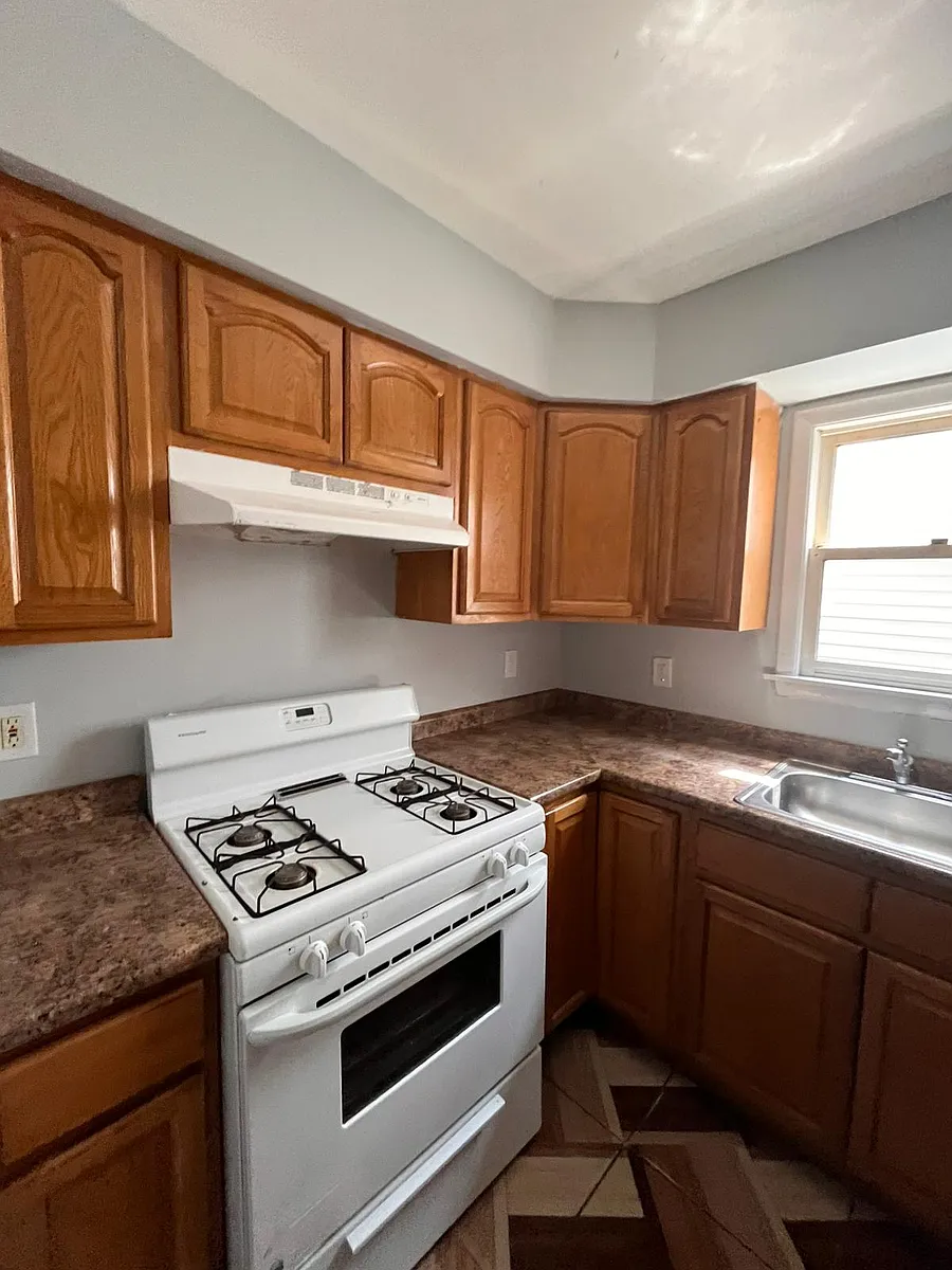Building Photo - 541 Ocean Ave #1