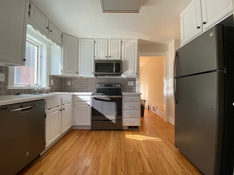 808 S Grant St — Photo 11
