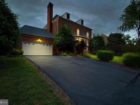 3rd image of 6201 N Willow Pond Dr