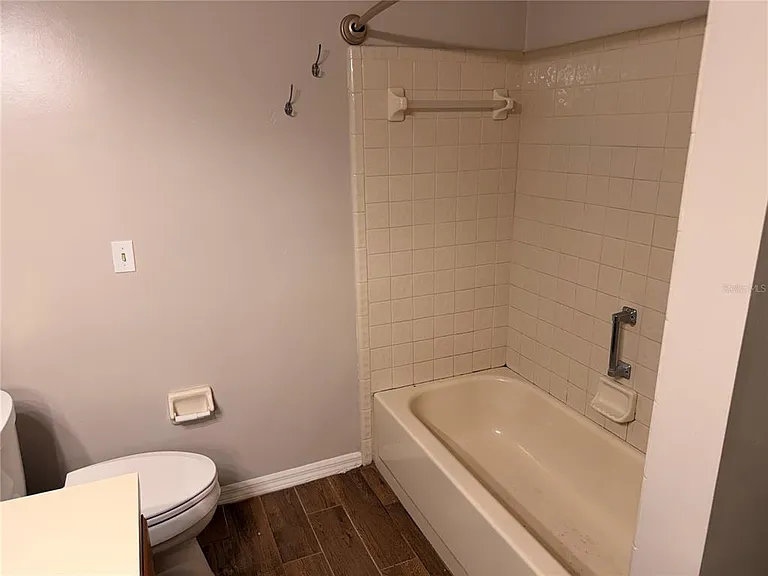 439 NW 50th Blvd — Photo 19