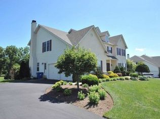 76 Longacre Dr, Collegeville, PA 19426