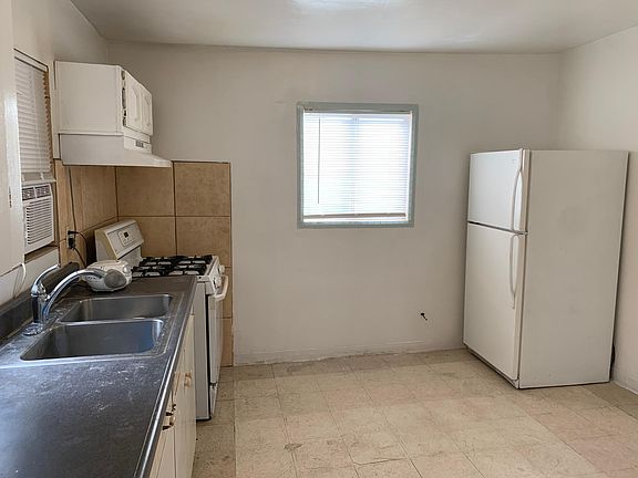 5th image of 209 S Main St #86326