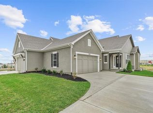 8262 Aurora St, Lenexa, KS 66220