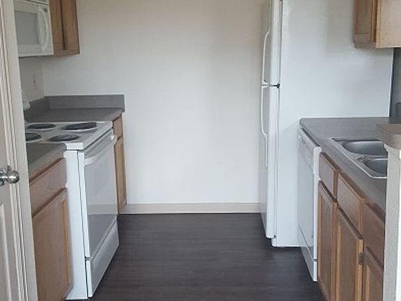 3rd image of 5620 Fossil Creek Pkwy Unit 4205