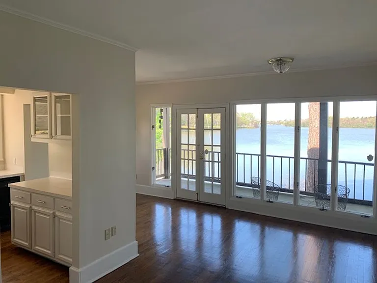 1503 Stanford Ave — Photo 5