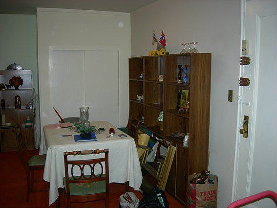 dinette/foyer