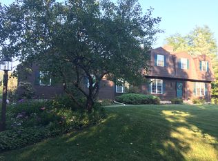 220 Yvonne Dr, Dalton, MA 01226