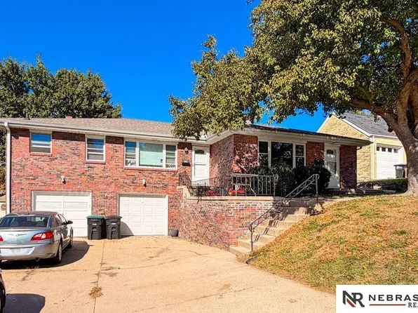 5622-5624 Erskine St, Omaha, NE 68104
