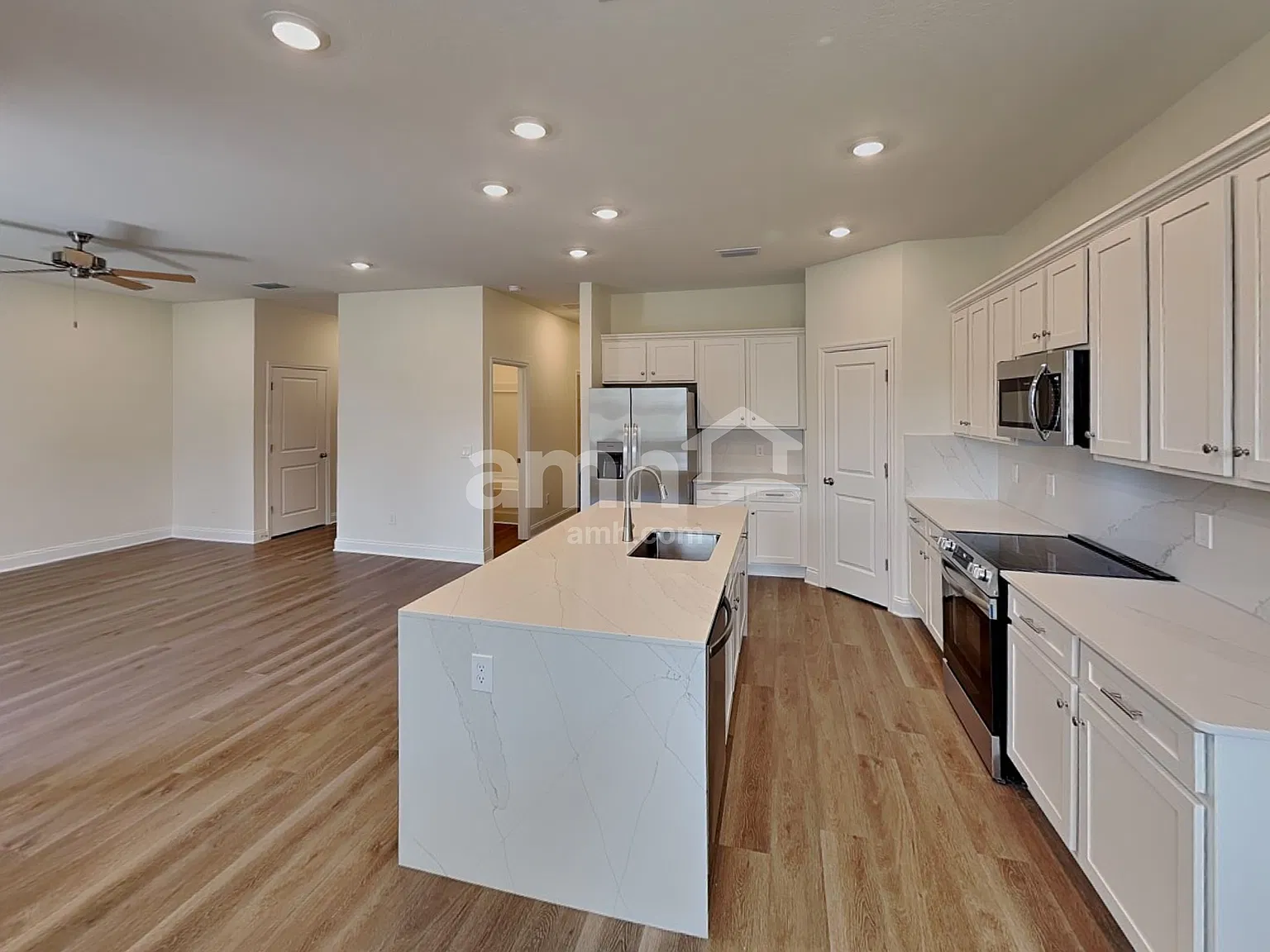 4 bed, 3.0 bath, 2245 sqft, $2,585 — Photo 3