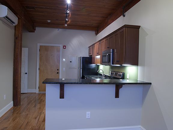 Breakfast bar