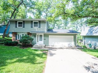 626 Cherokee Ct, Davenport, IA 52804