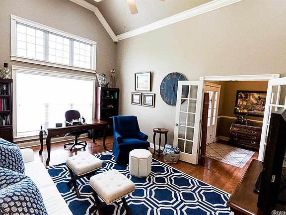 5th image of 4216 Clubhouse Dr