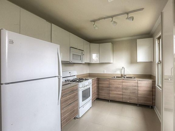5th image of 1345 Cortlandt St