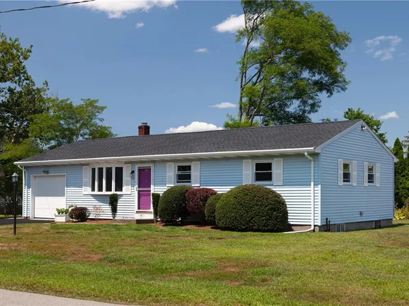 81 Massachusetts Blvd, Portsmouth, RI 02871