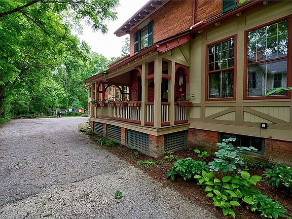 3rd image of 171 Elm St