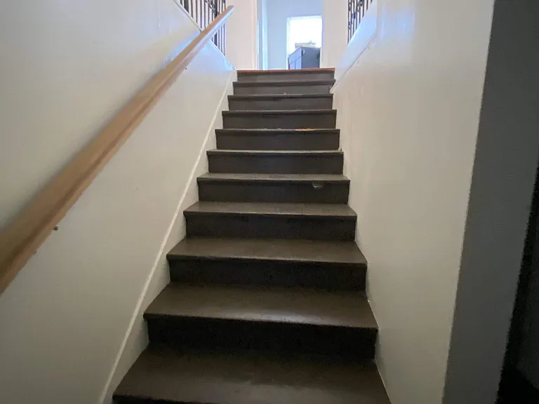 1023 W Hickory St #B — Photo 2