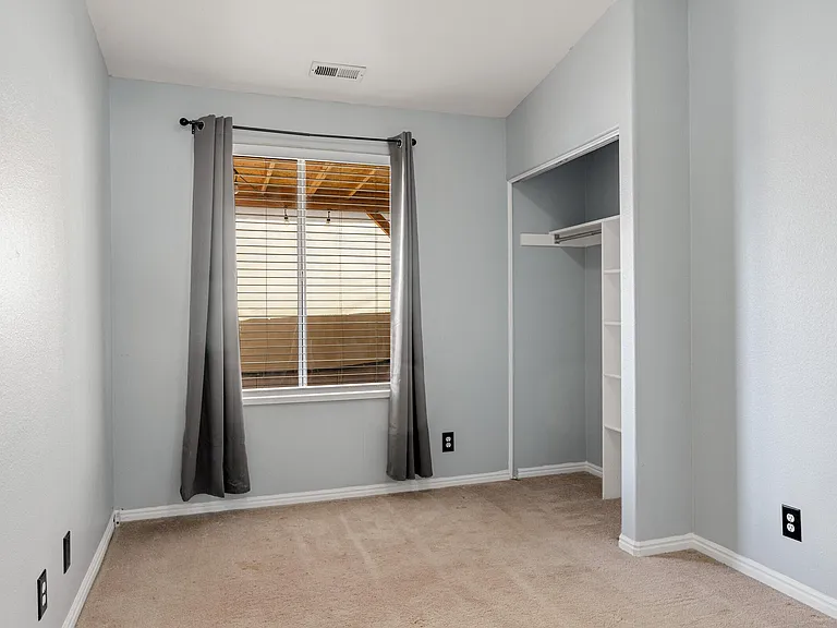 1509 W 750th St N #4 — Photo 16