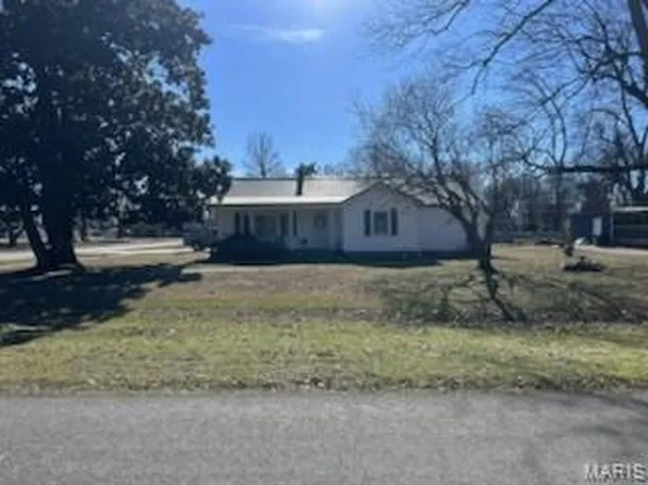 122 E Lewis St, Lilbourn, MO 63862
