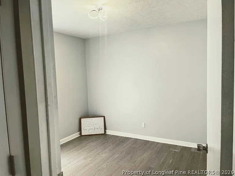 1366 Worstead Dr — Photo 15