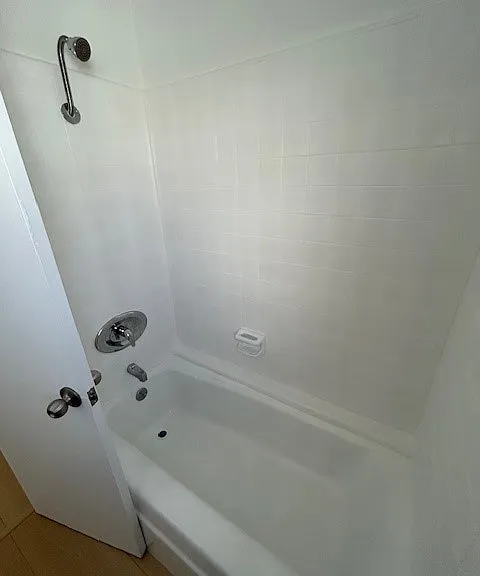Beach House Apartments — Photo 11