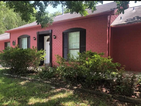 9314 Valley Stream St, Houston, TX 77037