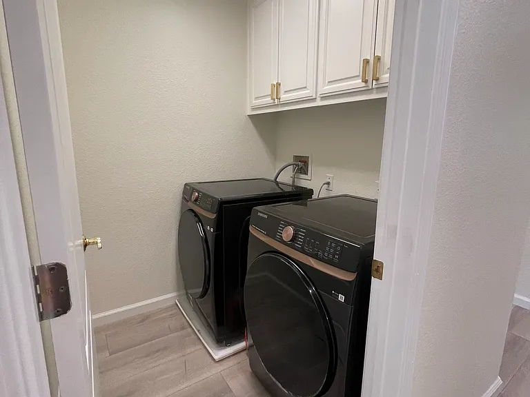 7323 Carter Ave — Photo 8