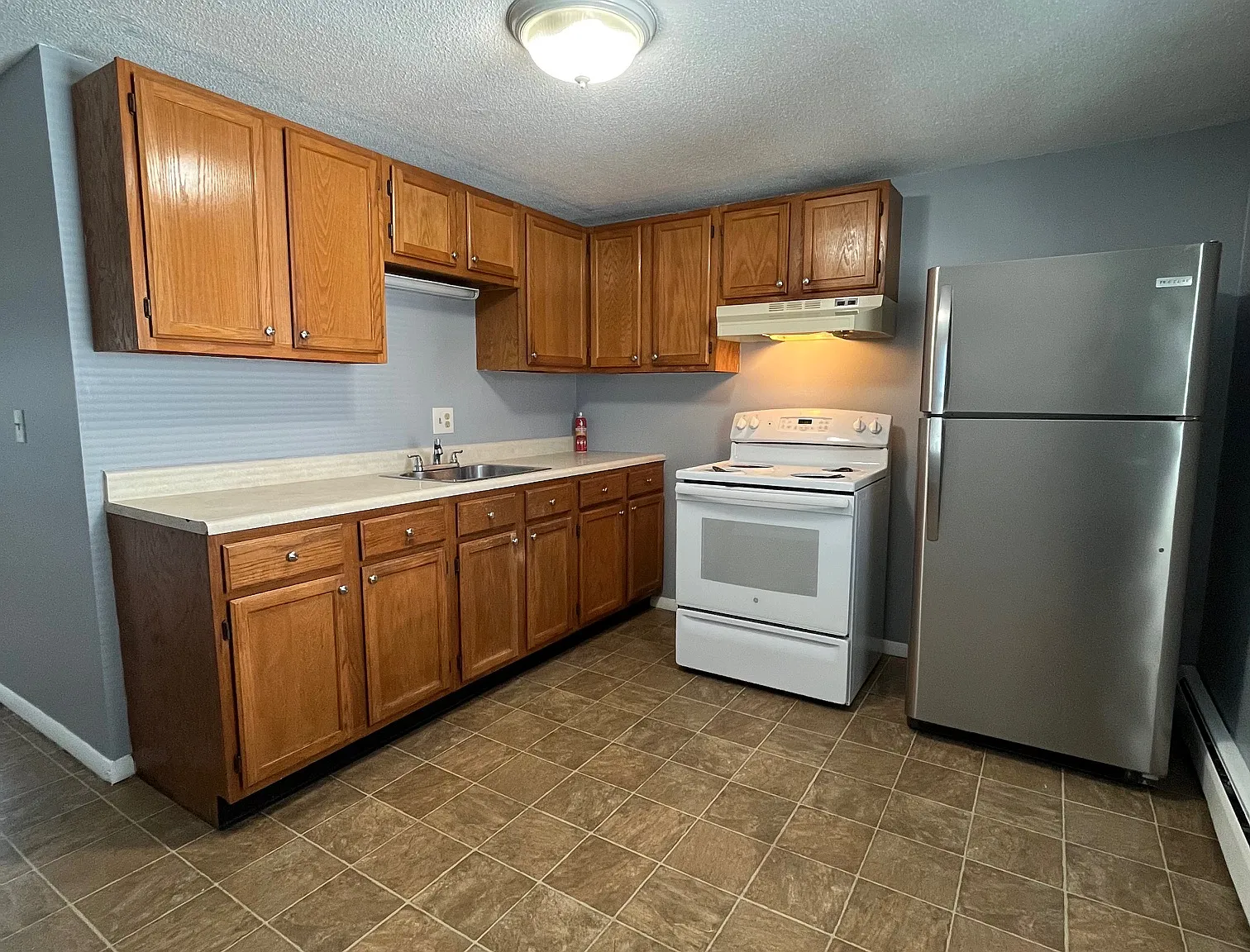 2 bed, 750 sqft, $1,650 — Photo 2