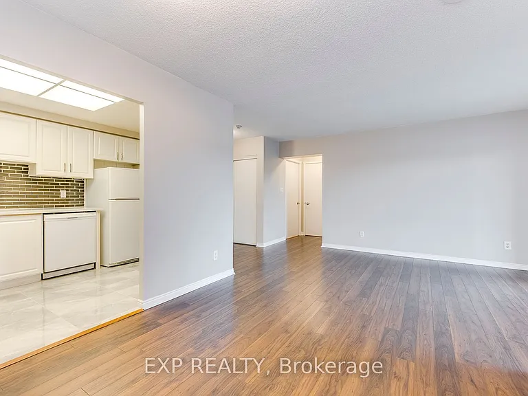 135 Hillcrest Ave #205 — Photo 7