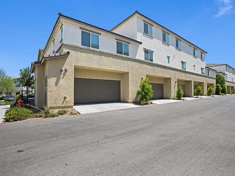 2841 Brilliant Aurora Ln #5 — Photo 49