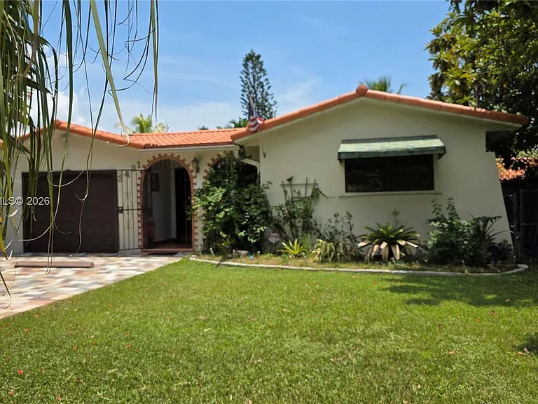 3431 SW 63rd Ave — Photo 10