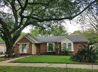 906 Richvale Ln, Houston, TX 77062