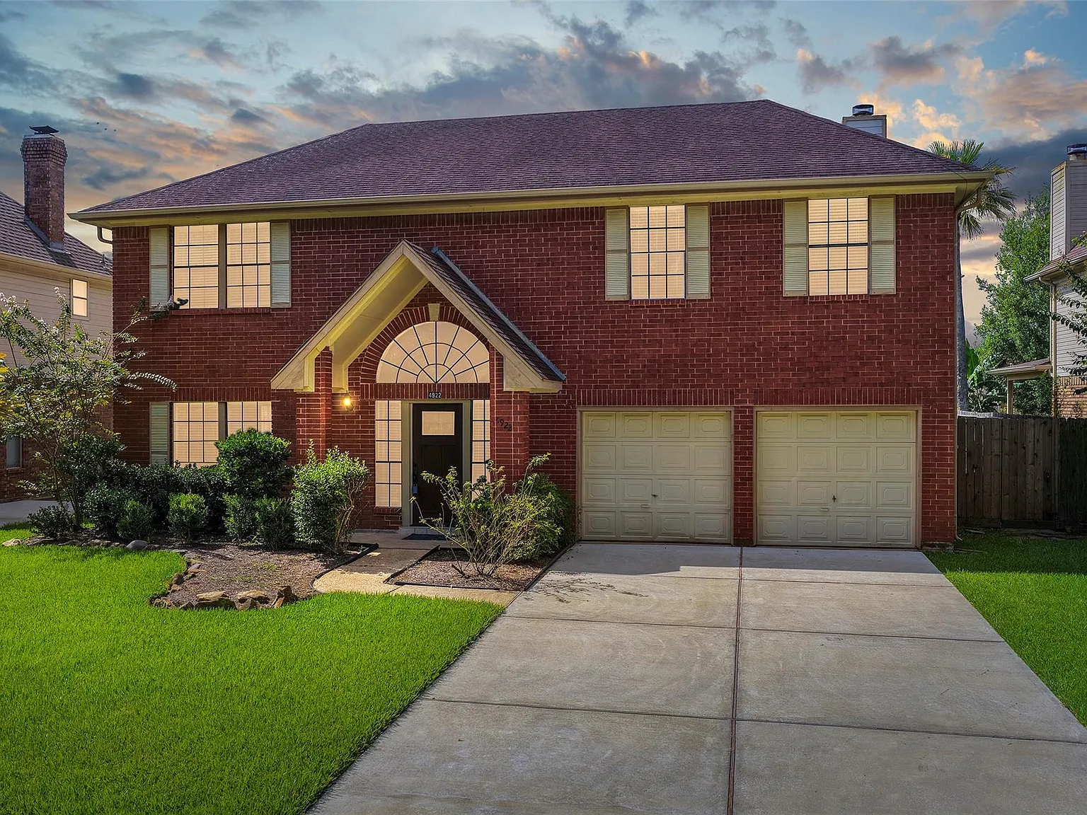 4 bed, 2.5 bath, 2623 sqft, $2,550 — Photo 1