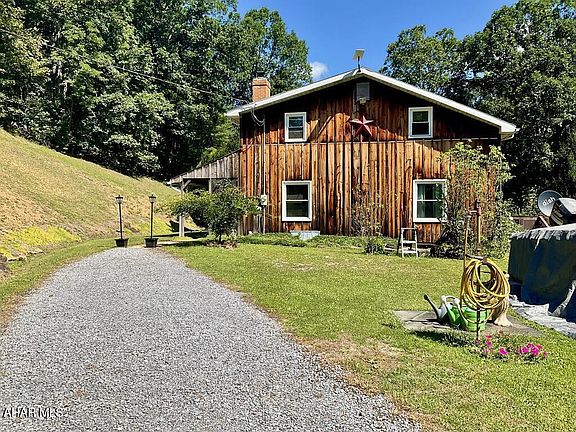 5th image of 12522 Bakers Hollow Rd