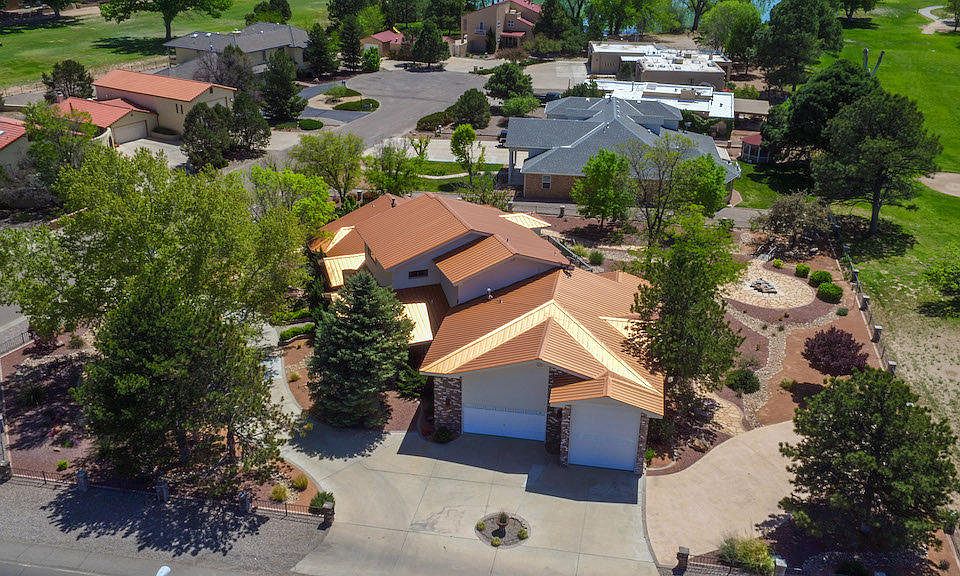1st image of 602 Willow Brook Ln