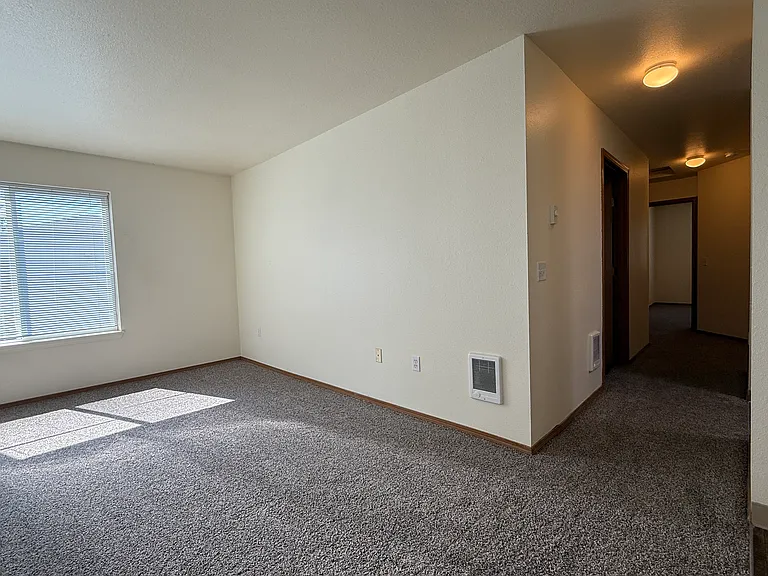 Alder Crossing Apartments — Photo 13