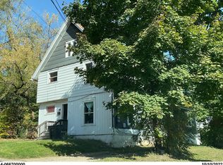 1031 S Jackson St, Jackson, MI 49203