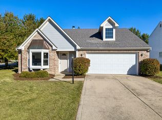 6230 Valleyview Dr, Fishers, IN 46038