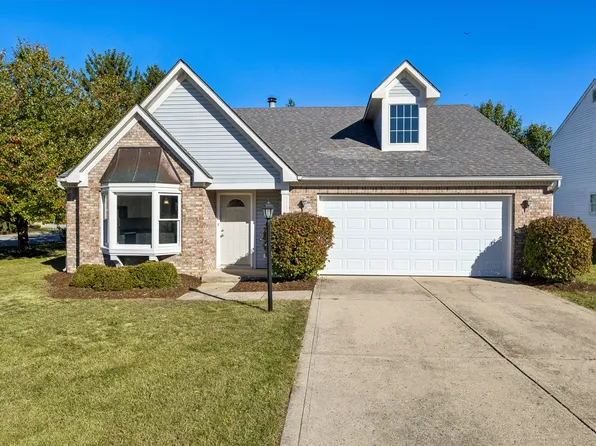 6230 Valleyview Dr, Fishers, IN 46038