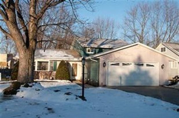 1st image of 1666 Wiltshire Dr