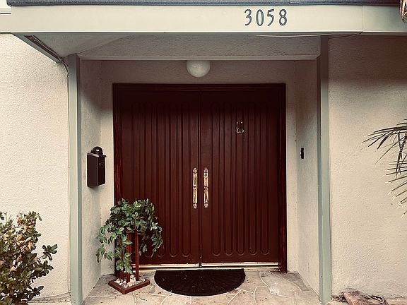 2nd image of 3058 El Camino Ave