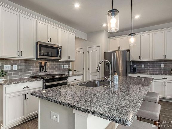 5th image of 5863 Whispering Springs Dr