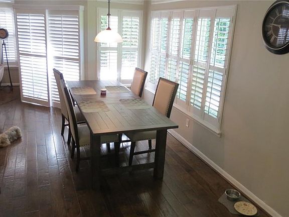 5th image of 1305 Chestwood Cv
