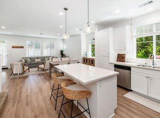 203 Silver Fir Ct, Vista, CA 92083